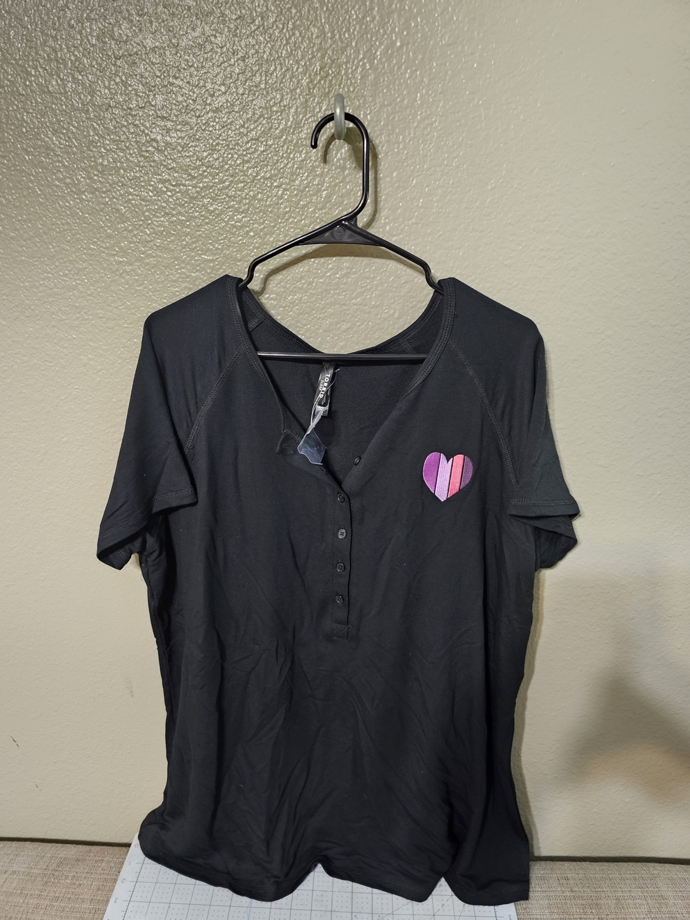 Torrid Black Pink Heart Lightweight French Terry Short Sleeve Henley Lounge Top